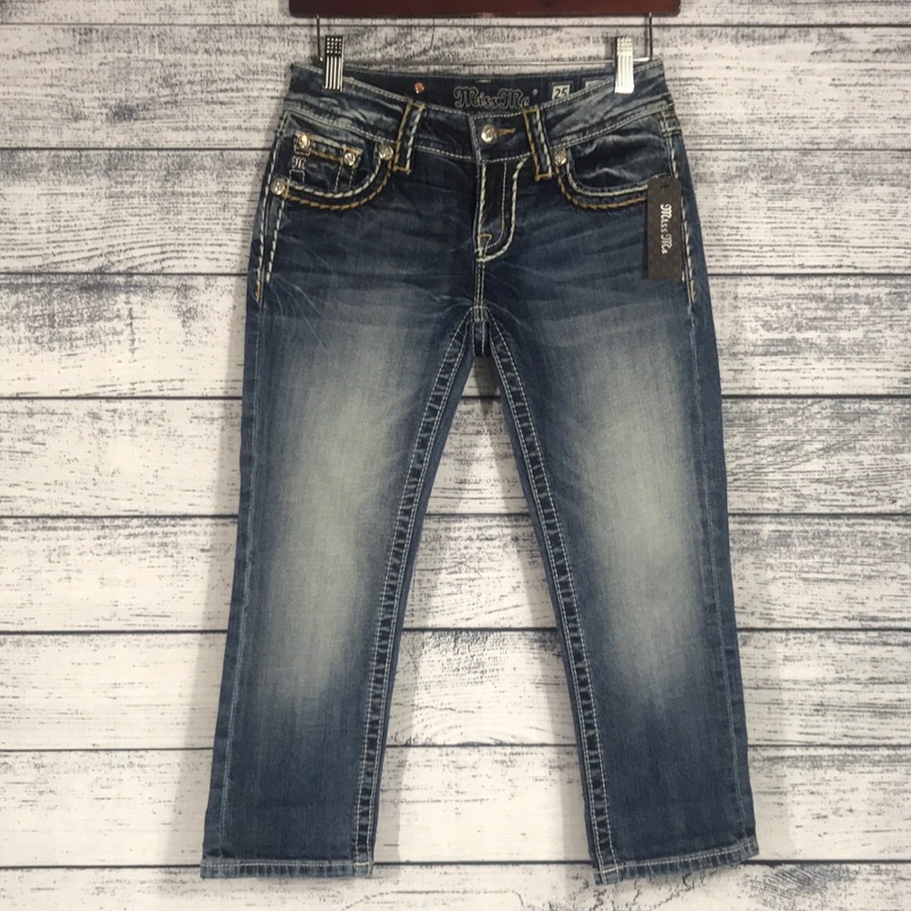 NWT-MISS ME Signature Cuffed Capris Size 25 Jeans